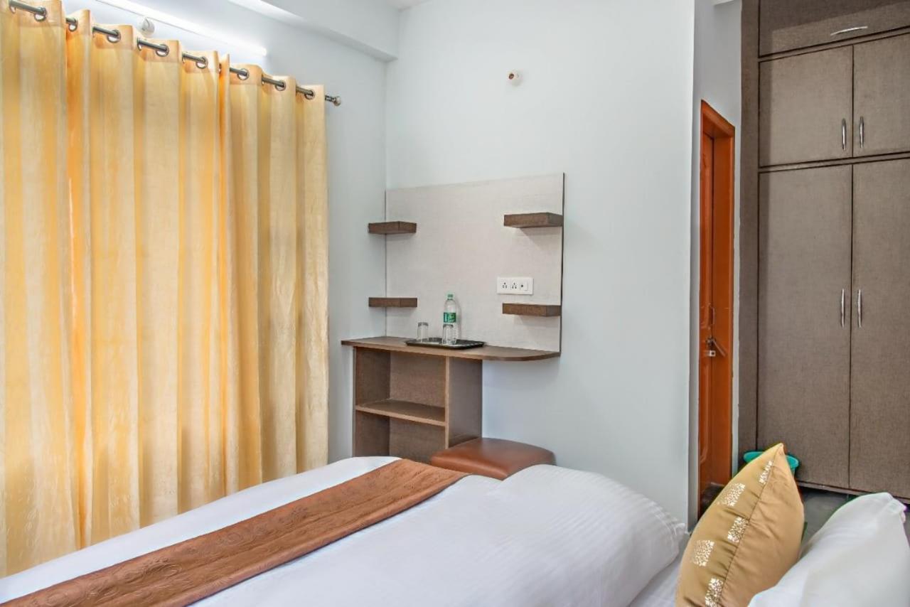 Himalyan Basera I Pvt Balcony I Serviced Apt I By Exotic Stays Kasauli Exterior photo